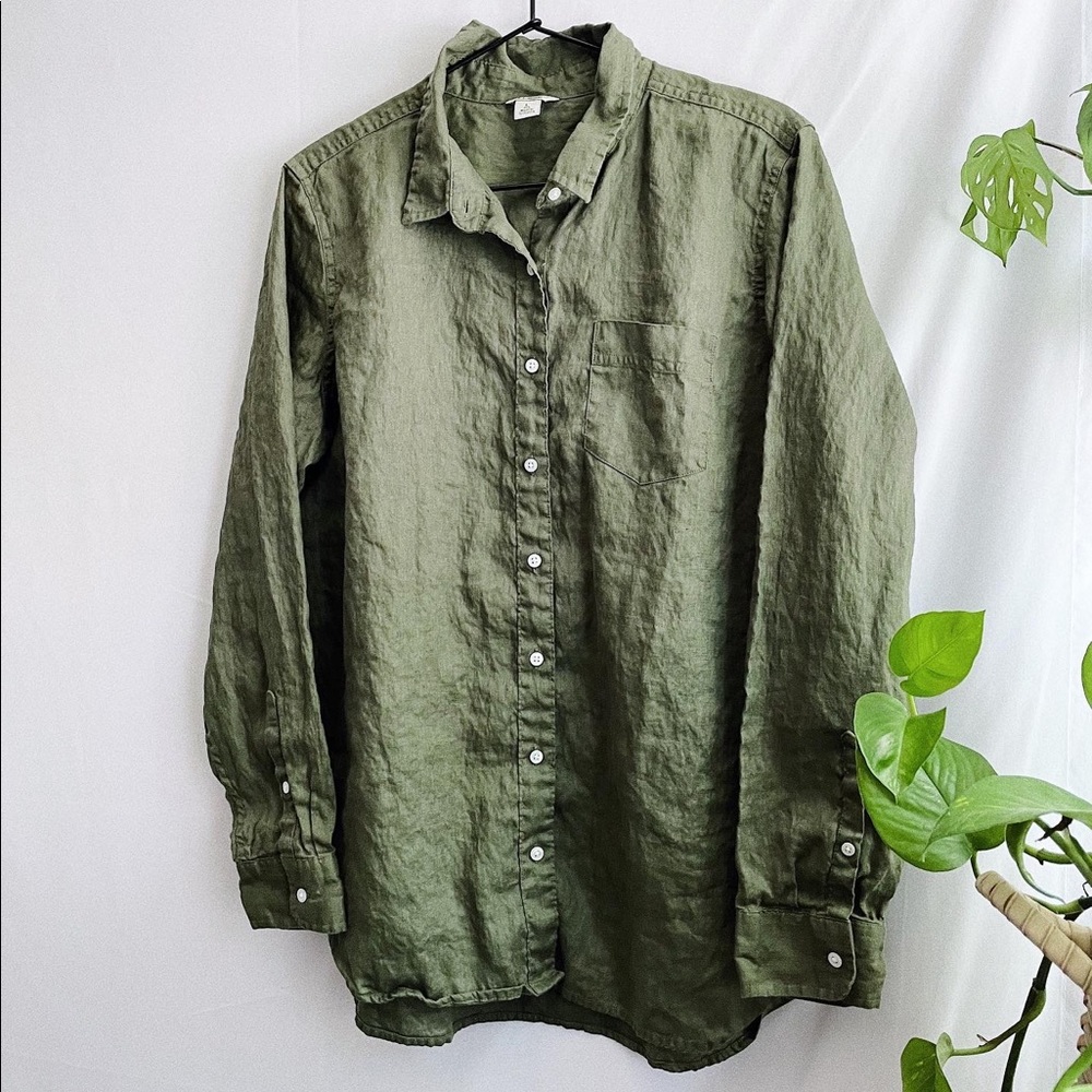 Linen Buttondown